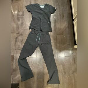 Med Couture AIR Charcoal Gray Scrub Top & Pants Set with Teal Trim